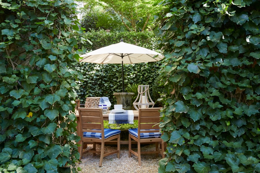 The Best Outdoor Furniture in Baton Rouge: 4 Features of Summer