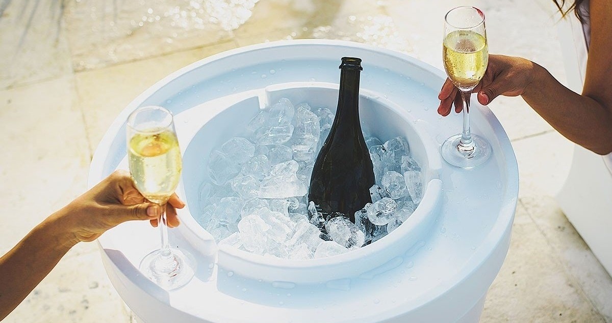 lifestyle-signature-ice-bin-1202-731005-edited-778025-edited.jpg